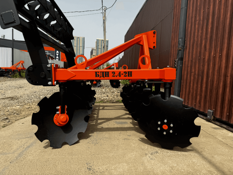 Борона дисковая навесная БДН 2,4х2Н, 14 рабочих органов купить в Москве – «БДН-АгроКубань», 14