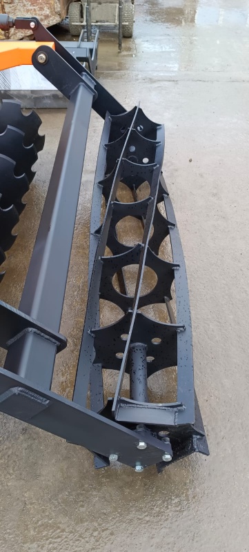 Борона дисковая навесная БДН 2,4х2Н с амортизаторами катка, 14 рабочих органов купить в Москве – «БДН-АгроКубань», 7