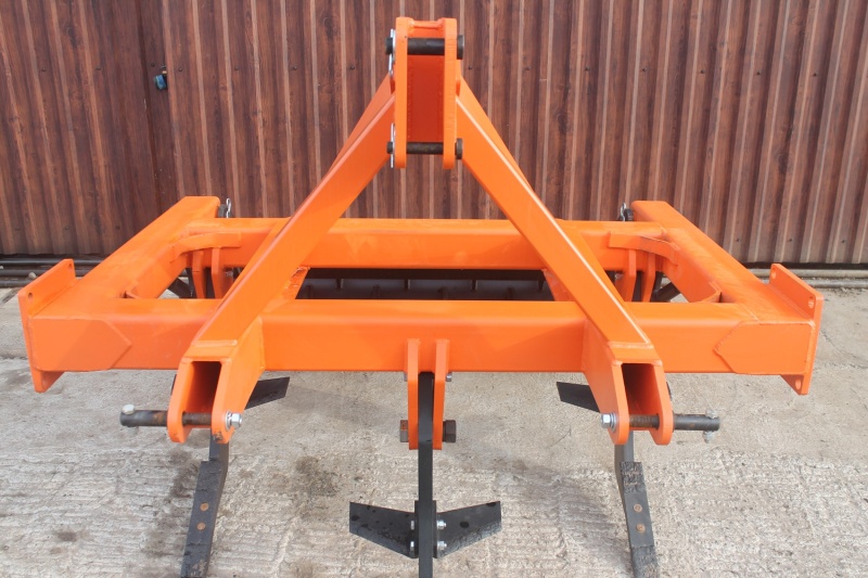 Плуг чизельный ПЧН-1,6 с зубчатым катком купить в Москве – «БДН-АгроКубань», 5