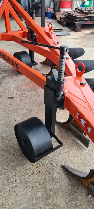 Плуг отвальный ПЛН 5-35 (5 корпусов) купить в Москве – «БДН-АгроКубань», 7