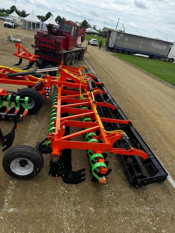 Лущильник мульчировщик дисковый прицепной «АВРОРА» ЛД-8Л (евро-складывание) ЛАФЕТ купить в Москве – «БДН-АгроКубань», 5