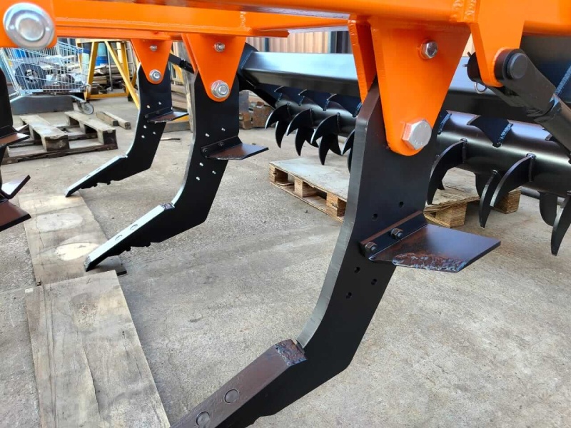 Плуг чизельный навесной ПЧН-2,1Н с зубчатым катком купить в Москве – «БДН-АгроКубань», 6