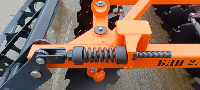 Борона дисковая навесная БДН 2,4х2Н с амортизаторами катка, 14 рабочих органов купить в Москве – «БДН-АгроКубань», 6