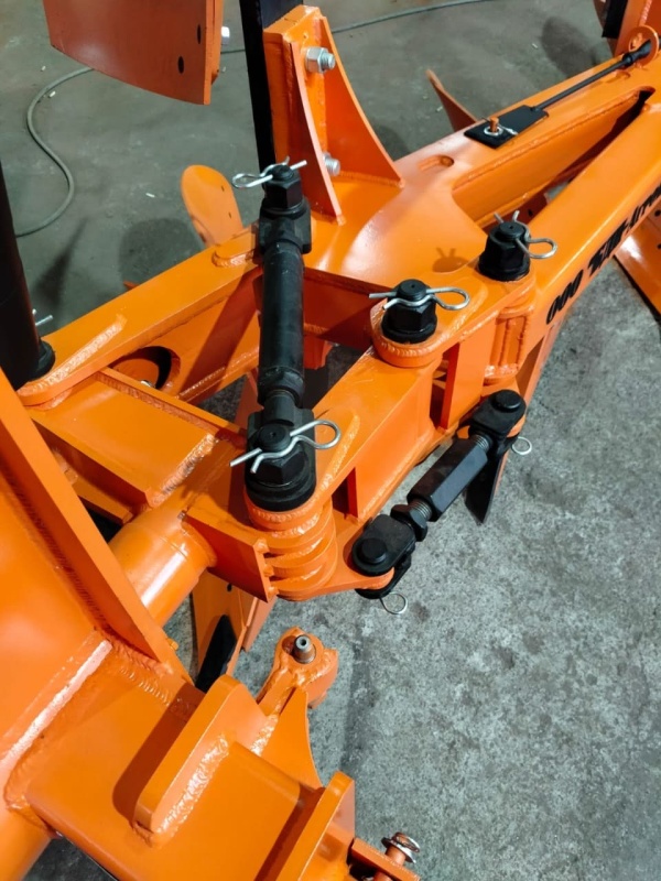 Плуг навесной оборотный 3/35+1 купить в Москве – «БДН-АгроКубань», 5