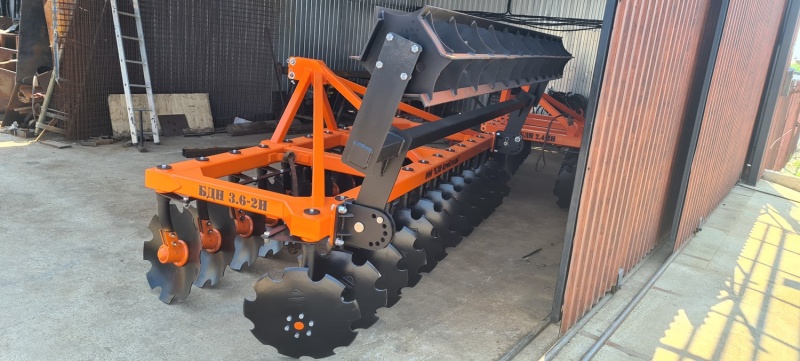 Борона дисковая навесная БДН 3,6х2Н, 24 рабочих органа купить в Москве – «БДН-АгроКубань», 3