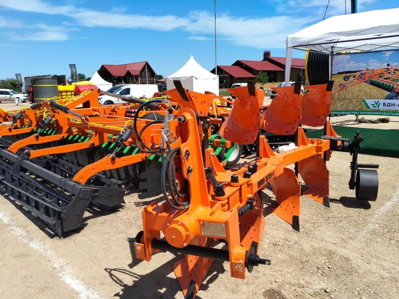 Плуг навесной оборотный 3/35+1 купить в Москве – «БДН-АгроКубань», 6
