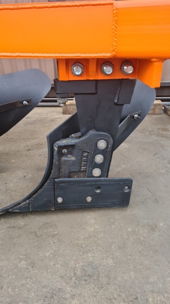 Плуг отвальный ПЛН 3-35 (3 корпуса) купить в Москве – «БДН-АгроКубань», 3