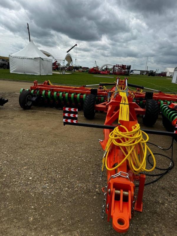 Лущильник мульчировщик дисковый прицепной «АВРОРА» ЛД-8Л (евро-складывание) ЛАФЕТ купить в Москве – «БДН-АгроКубань», 4