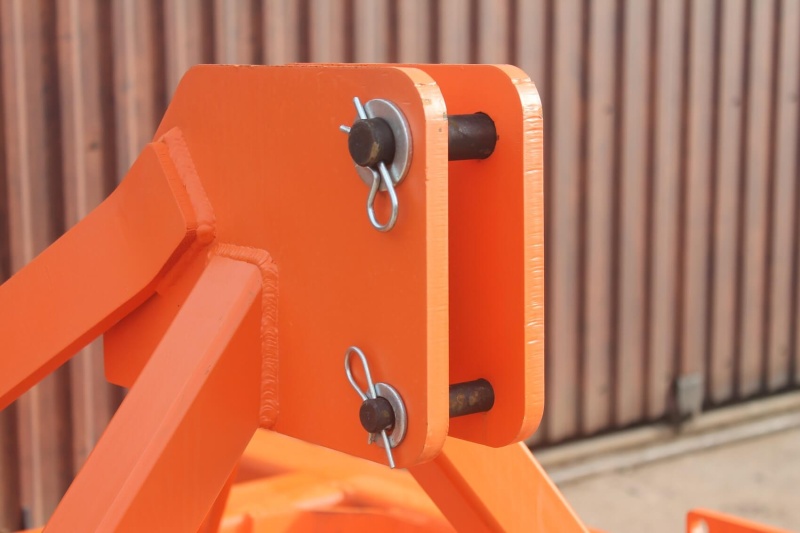 Плуг чизельный ПЧН-1,6 с зубчатым катком купить в Москве – «БДН-АгроКубань», 8